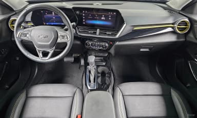 Trax Crossover