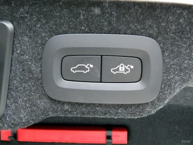 S90