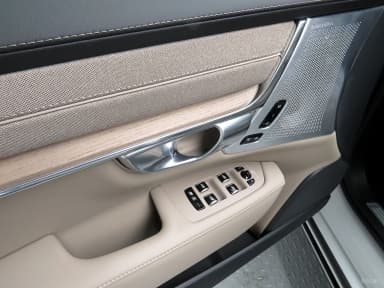 S90