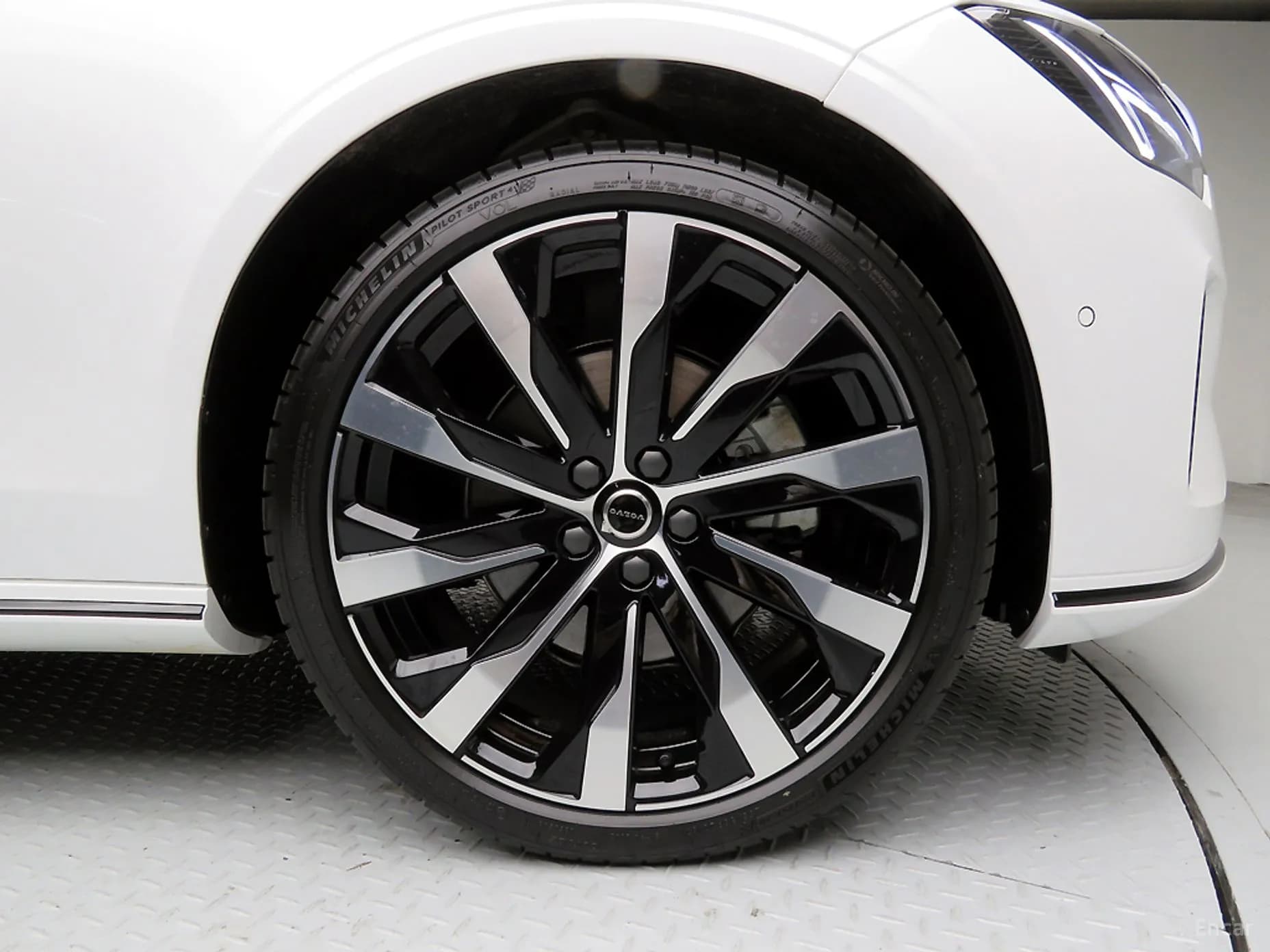S90