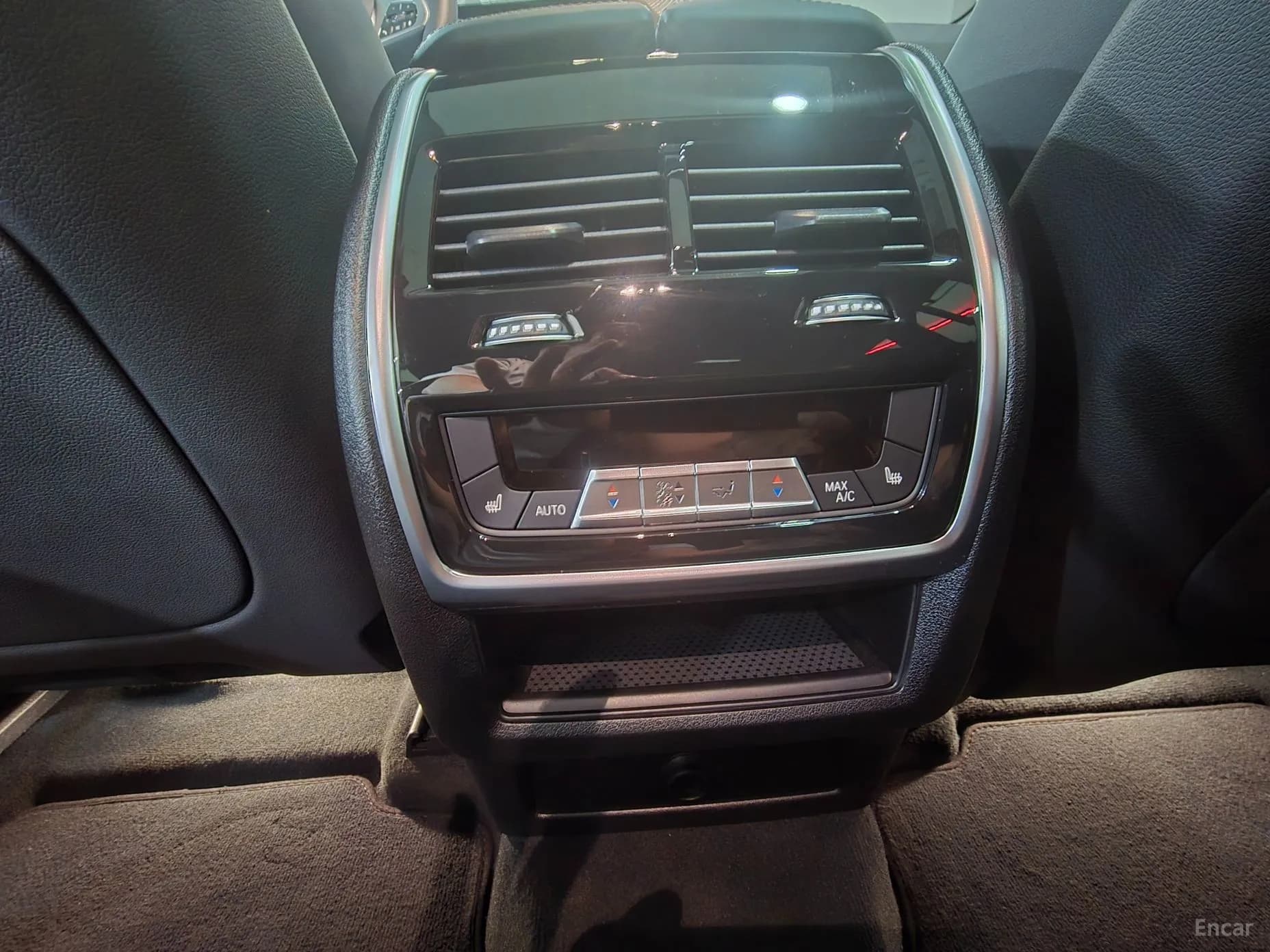 X6 (G06)