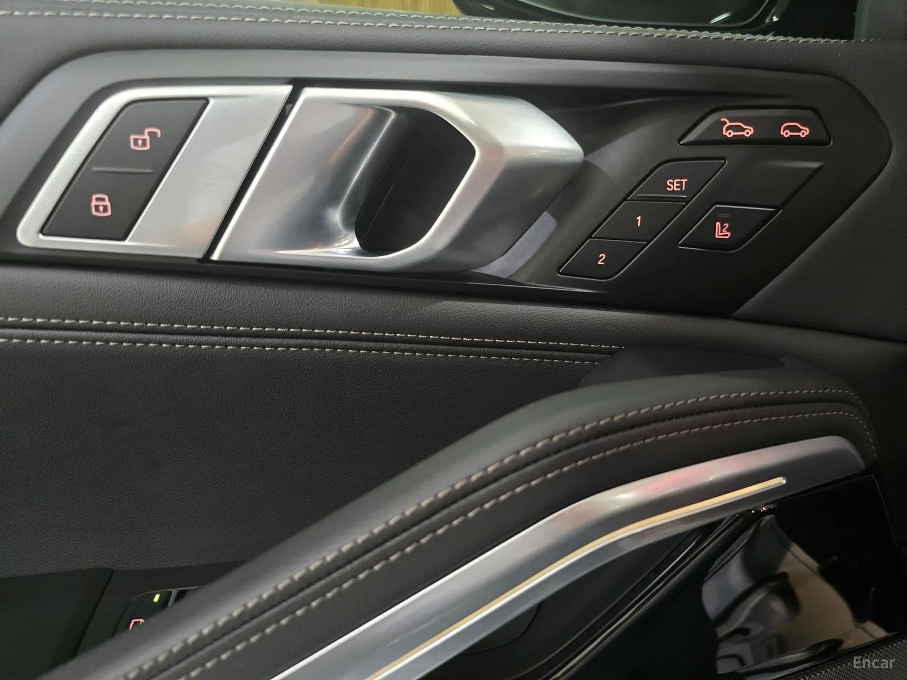 X6 (G06)
