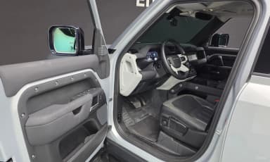 Defender (L663)