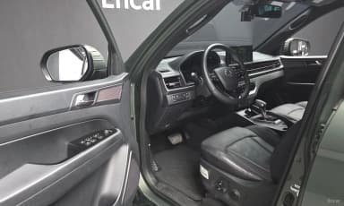 Rexton Sports Khan