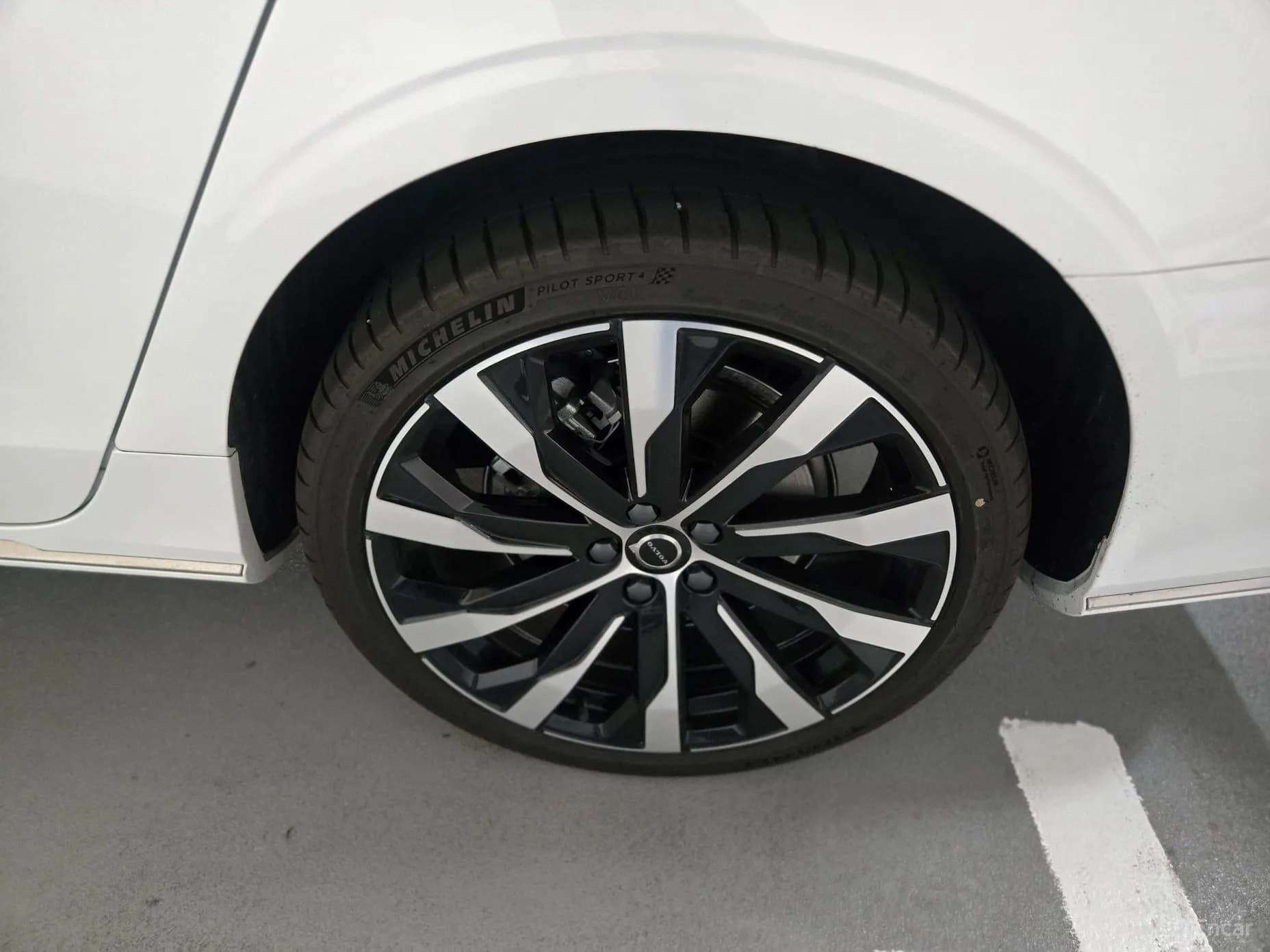 S90