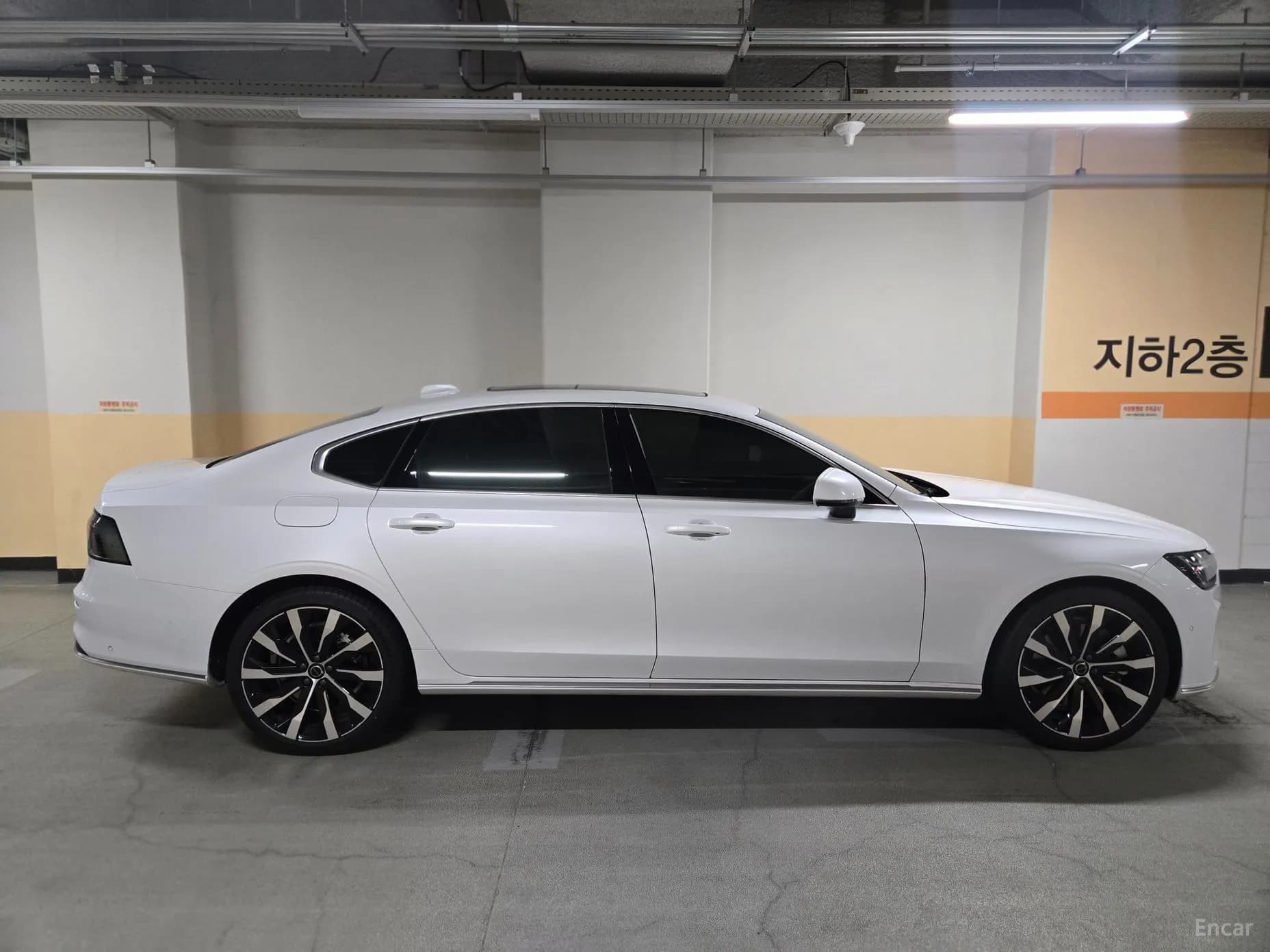 S90