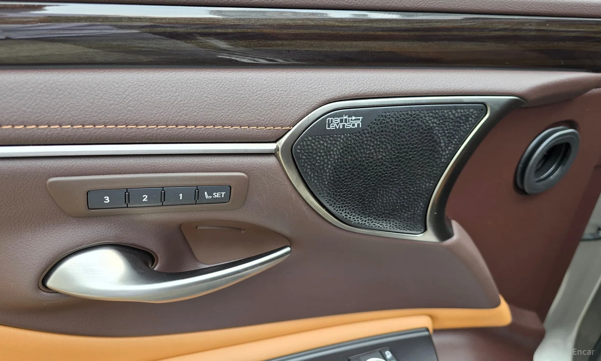 ES300h 7th Generation