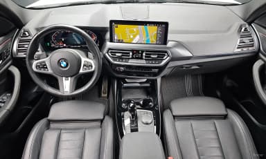X3 (G01)
