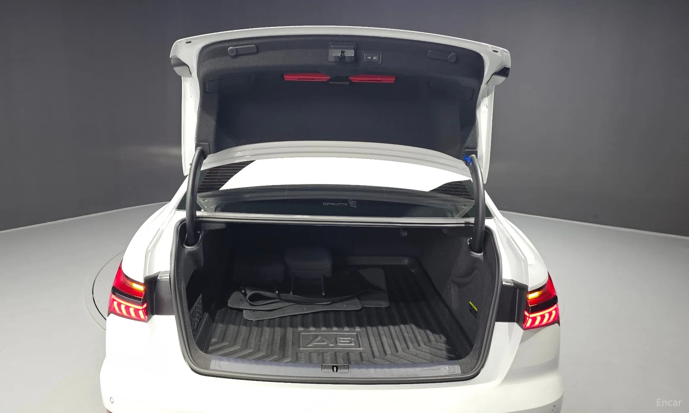 A6 (C8)