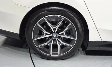 5 Series (G60)