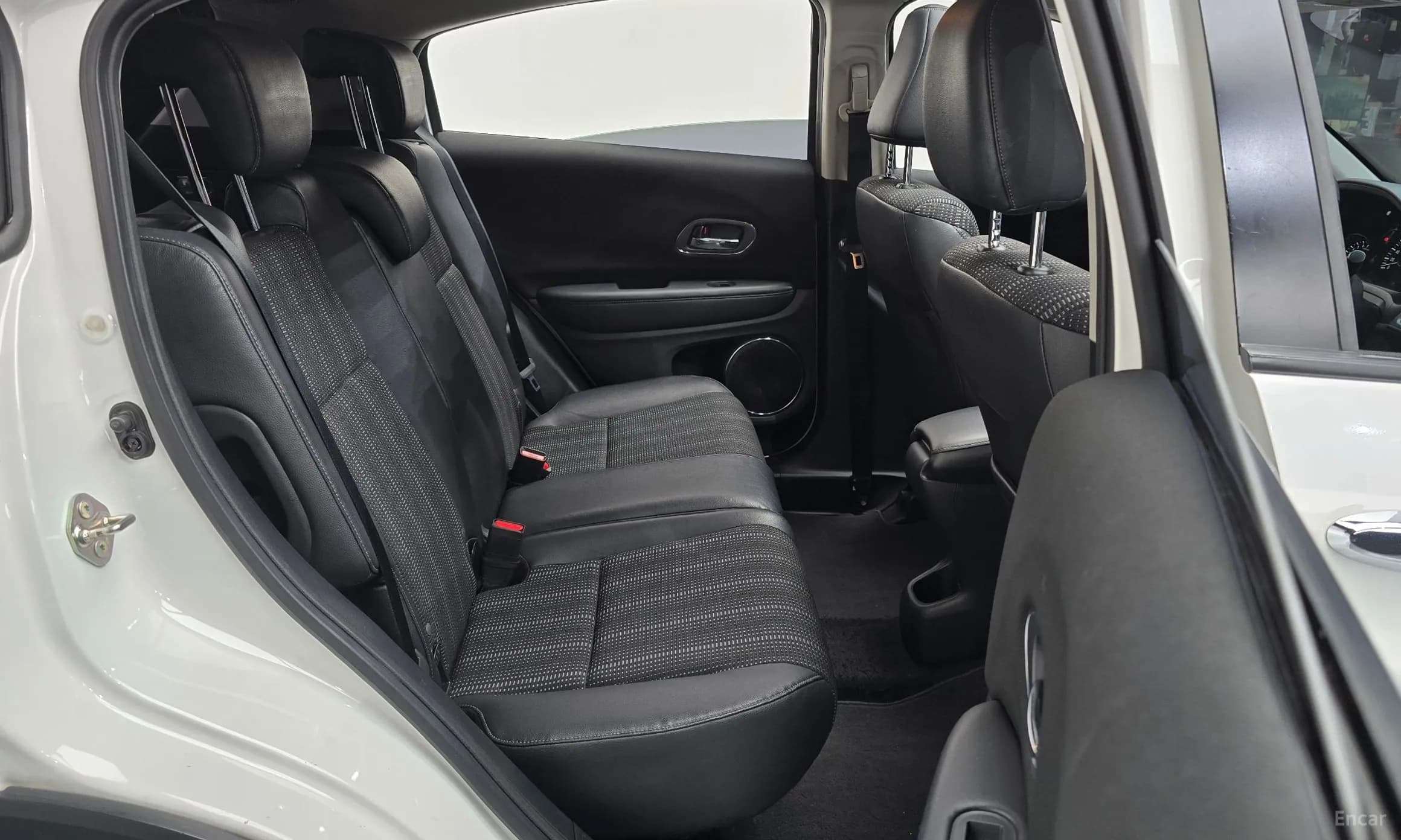 HR-V