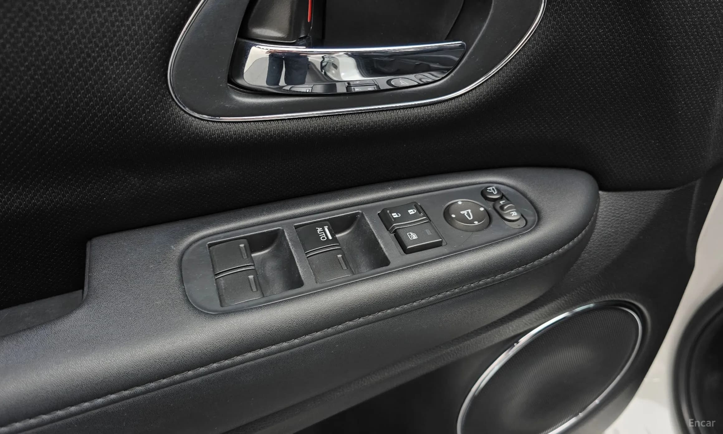 HR-V