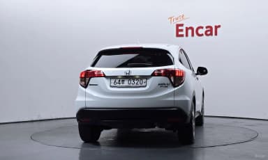 HR-V