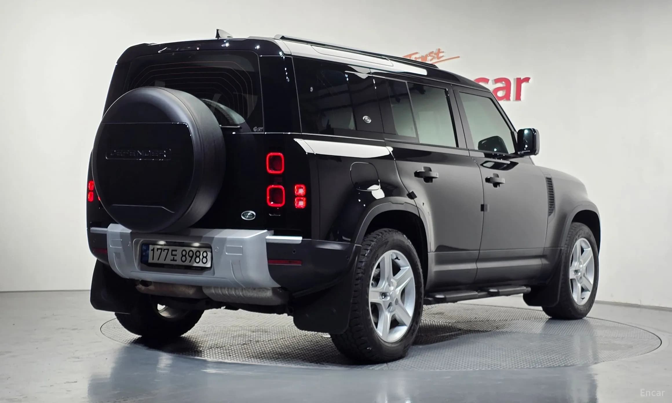 Defender (L663)
