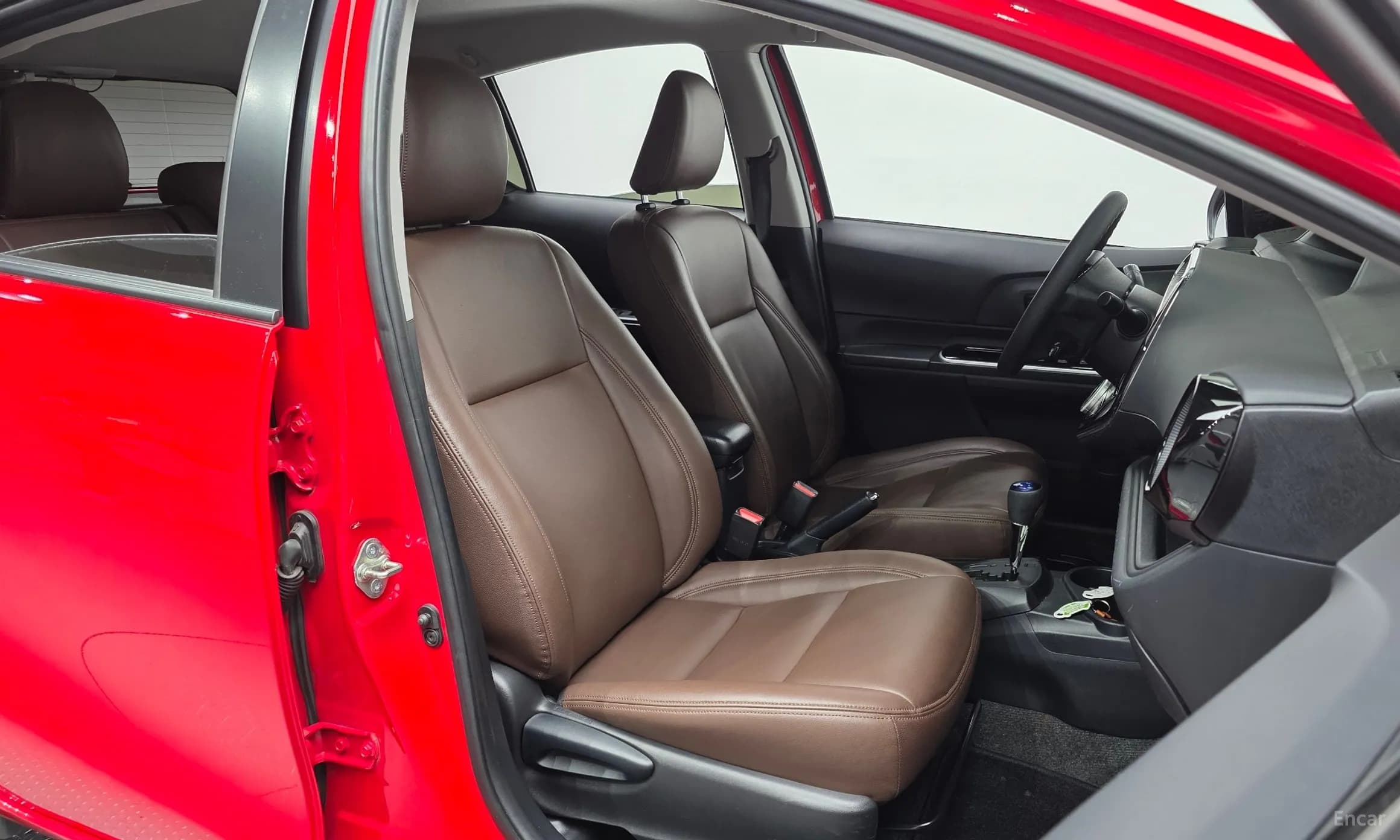 Prius C
