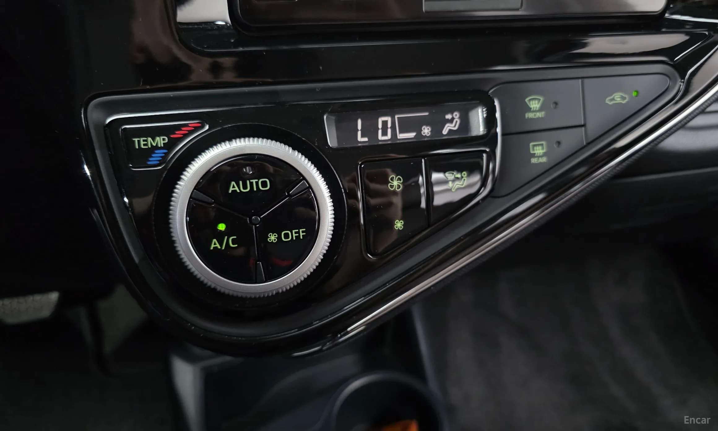 Prius C
