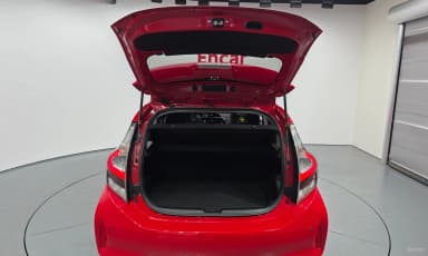 Prius C