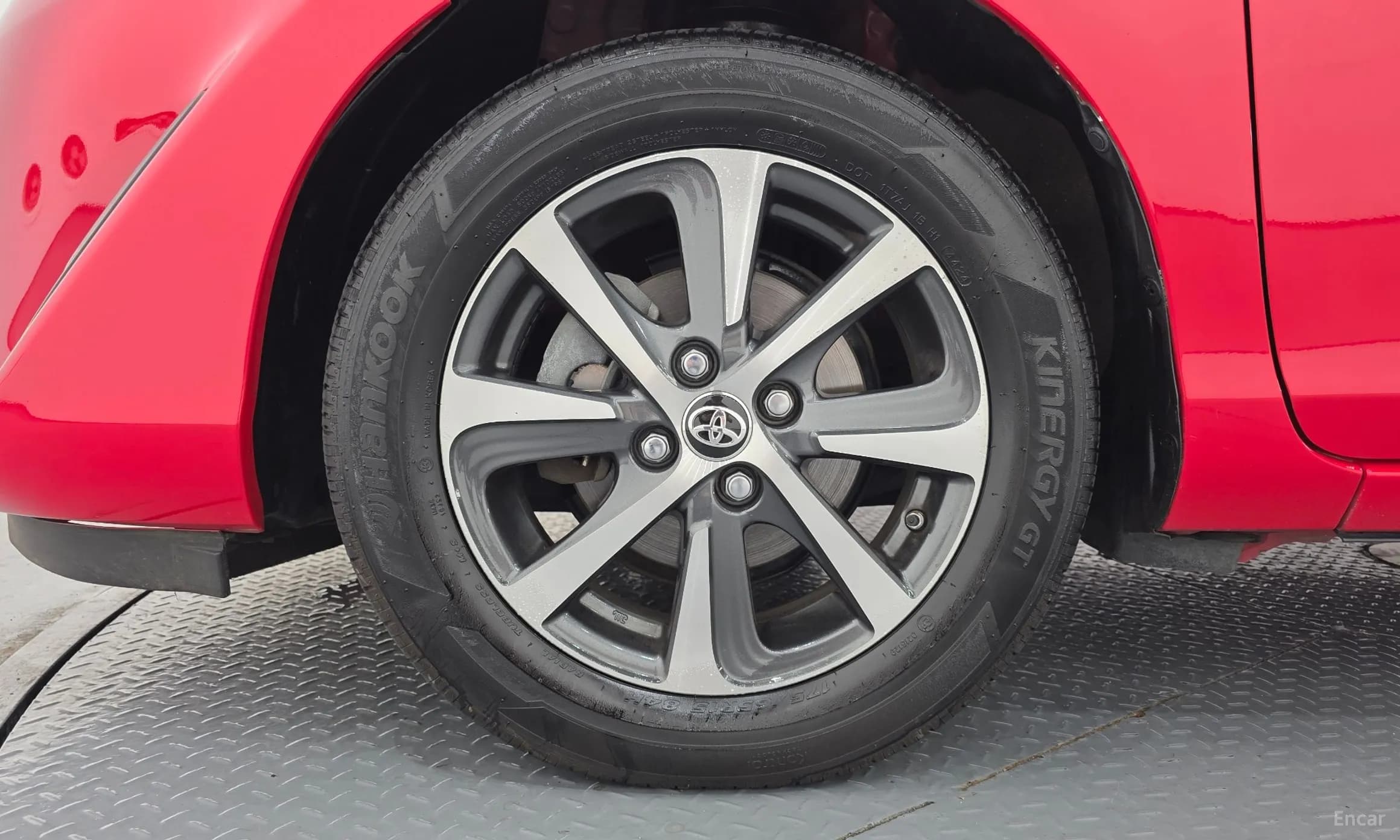 Prius C