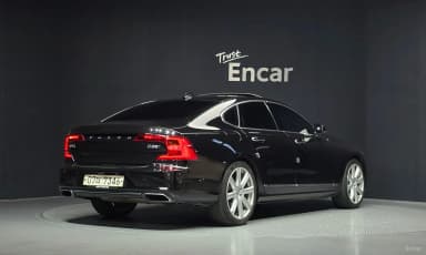 S90
