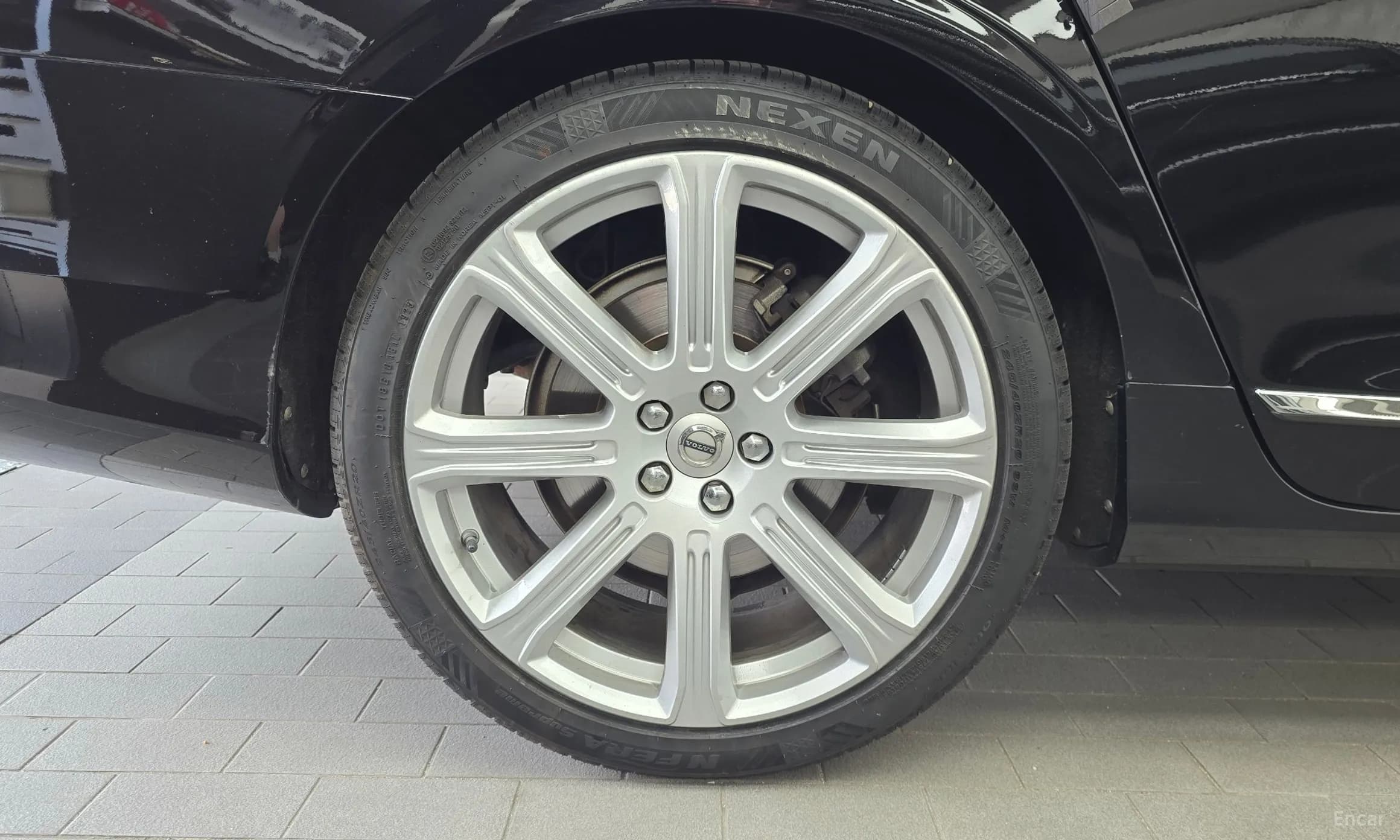 S90