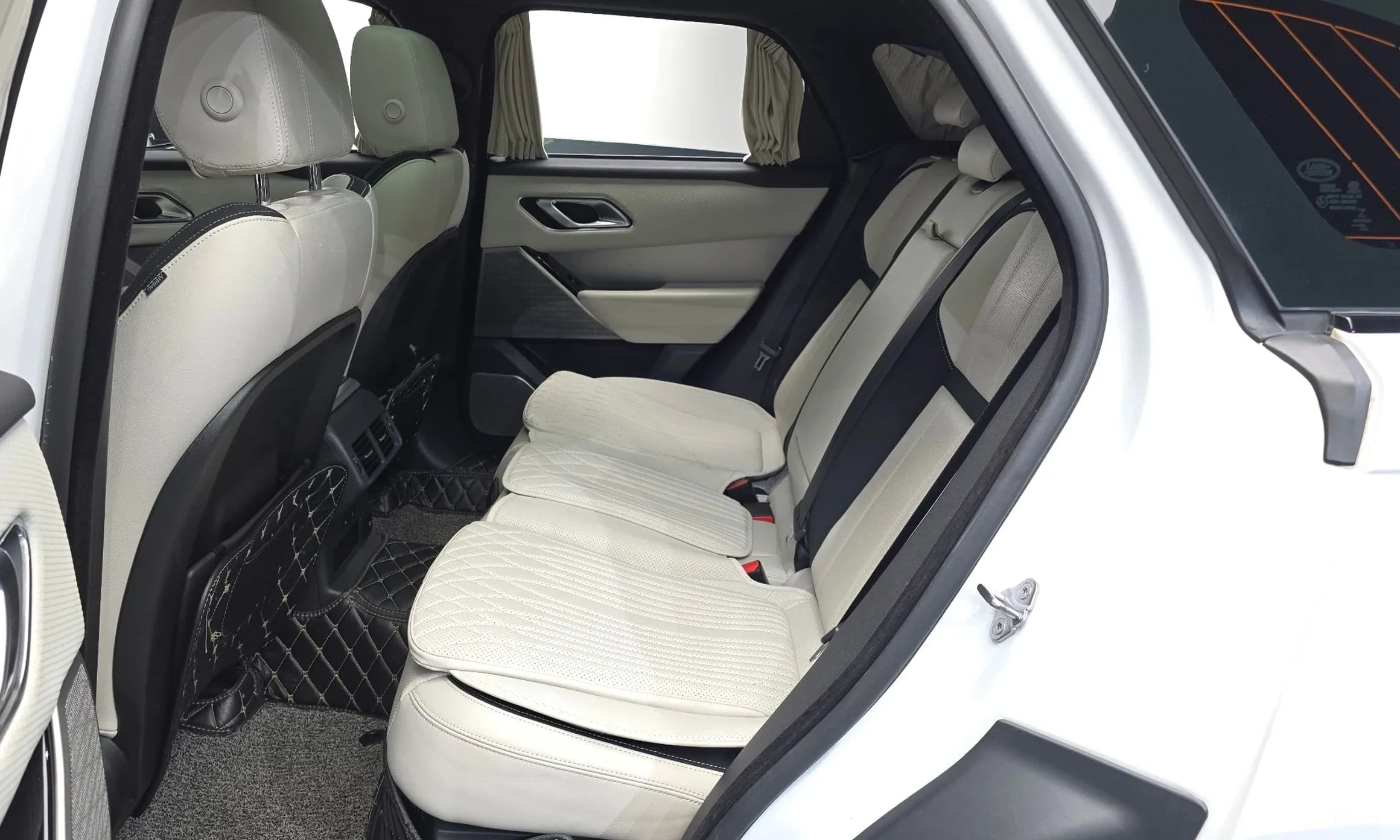 Range Rover Bella