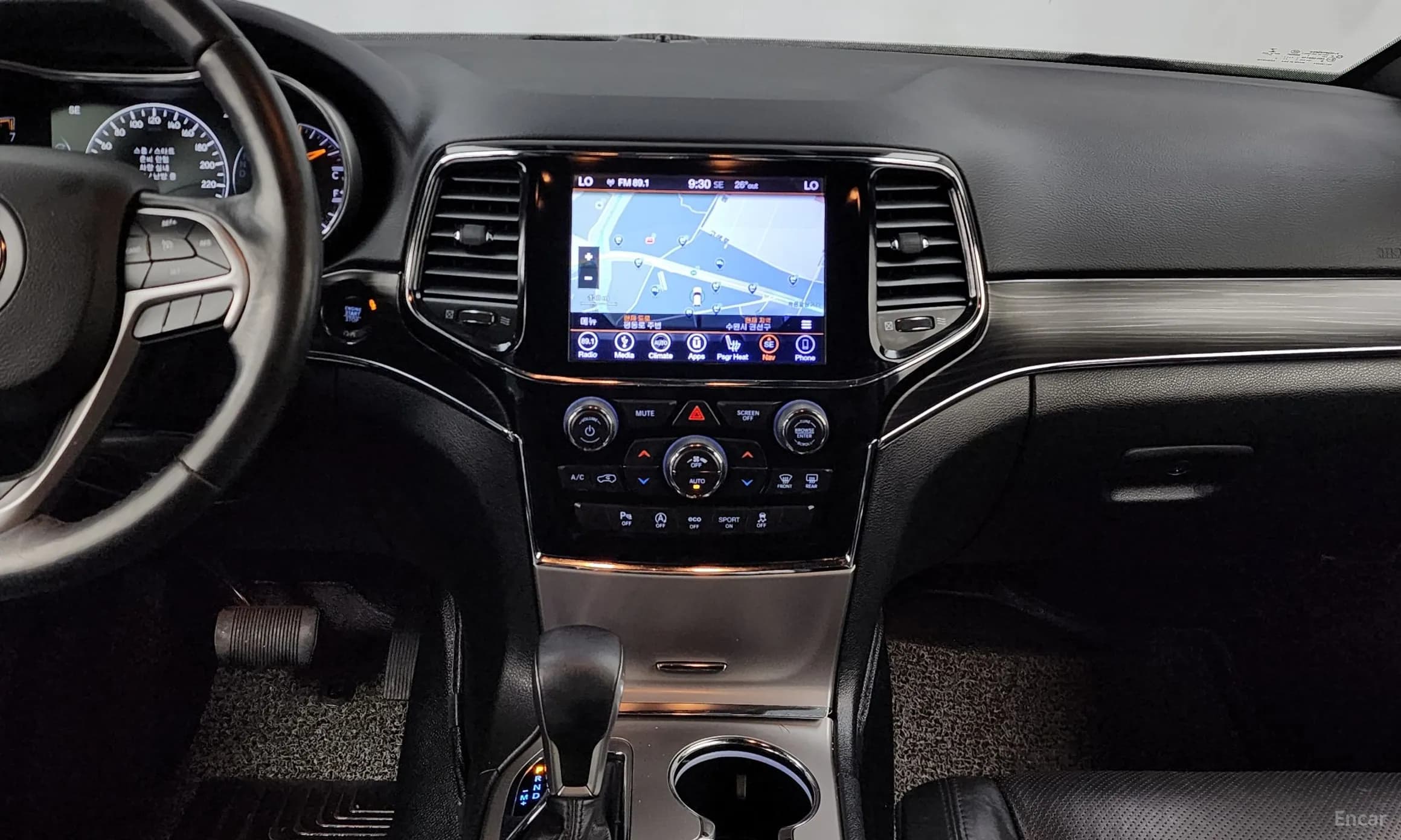 Grand Cherokee