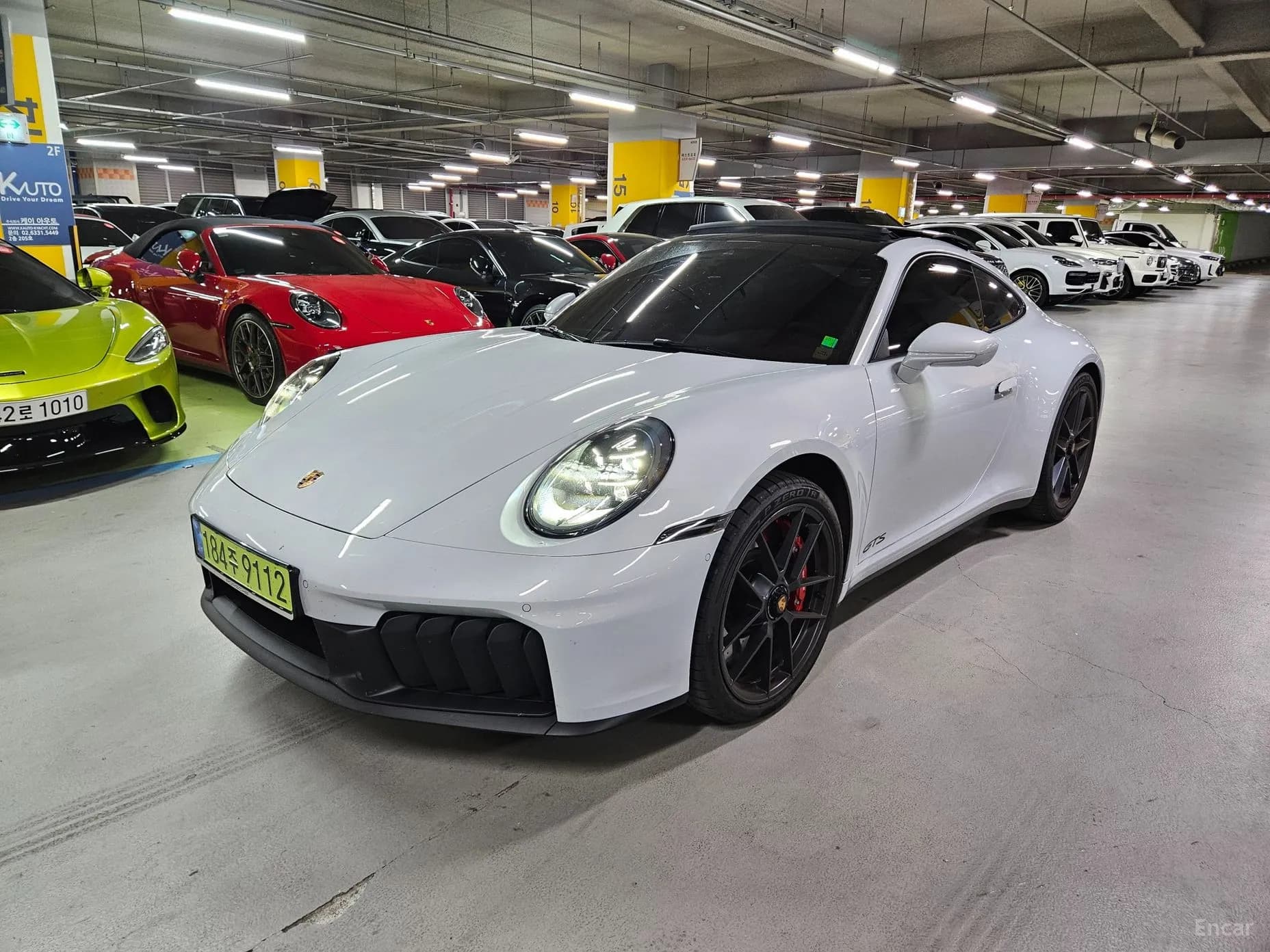 911 (992)