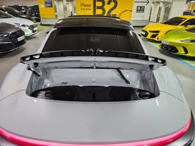 911 (992)