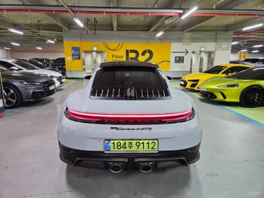 911 (992)