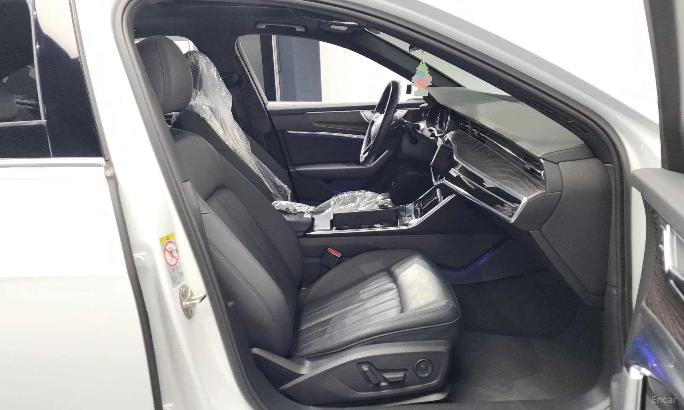 A6 (C8)