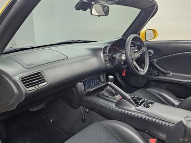 S2000