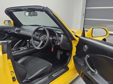 S2000