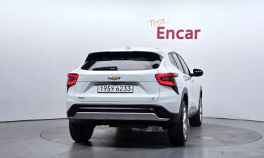 Trax Crossover