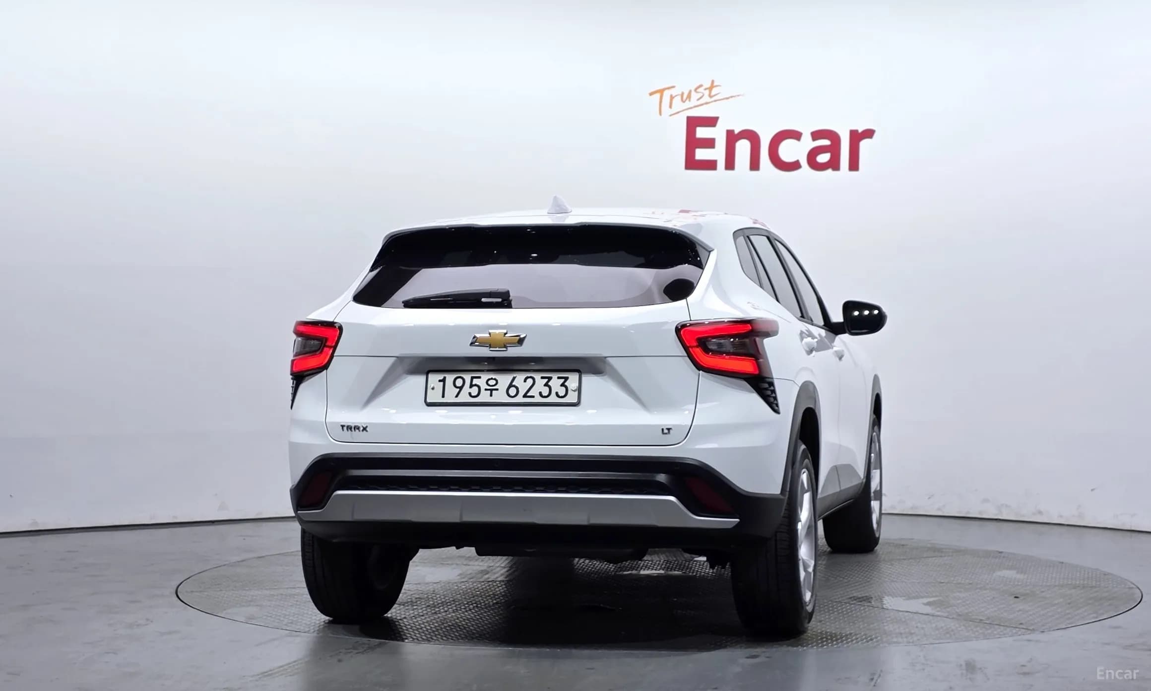 Trax Crossover
