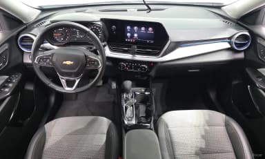 Trax Crossover