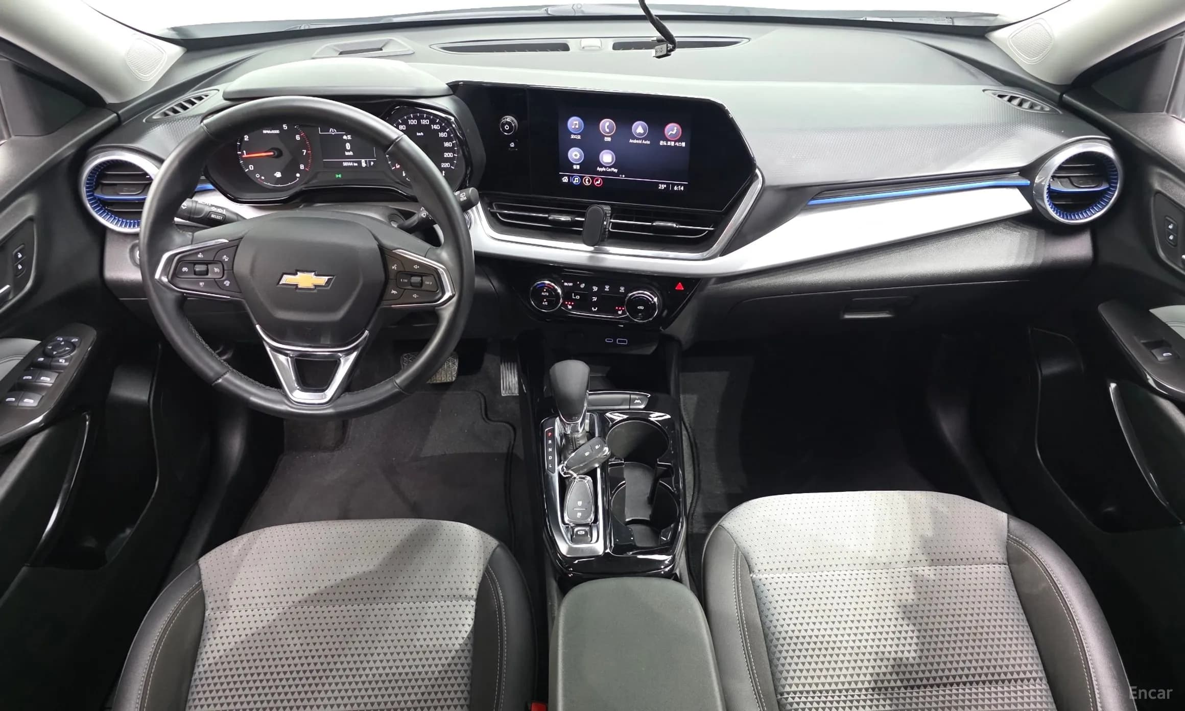 Trax Crossover