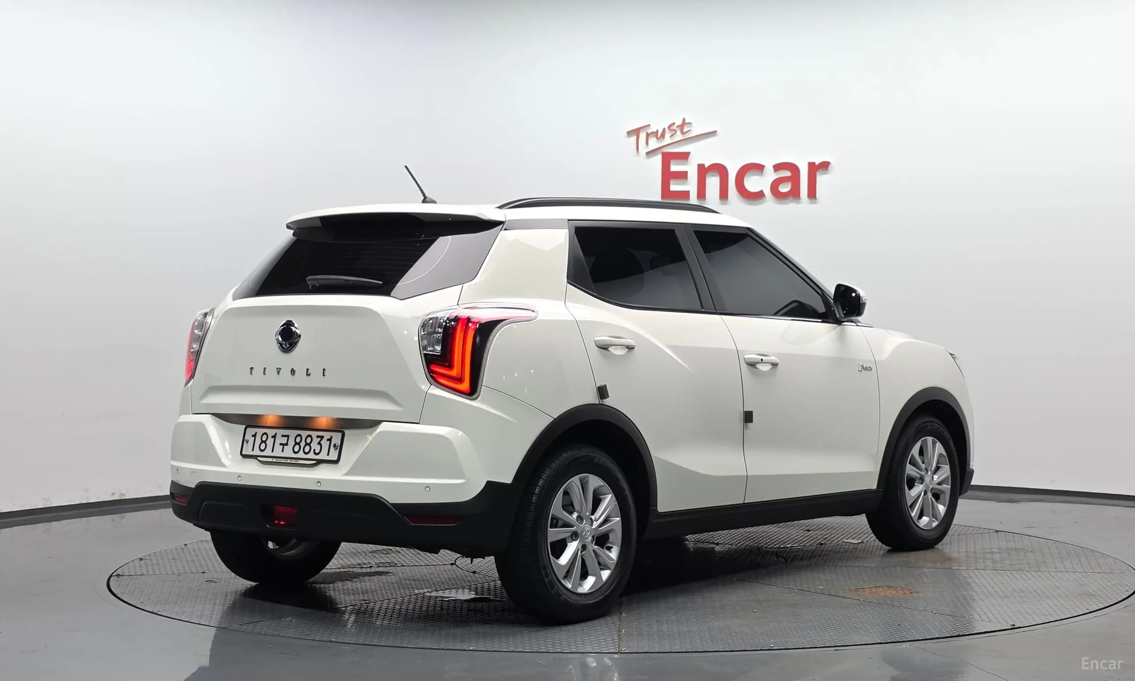 Berry New Tivoli