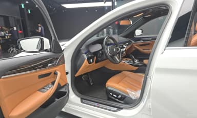 5 Series (G30)