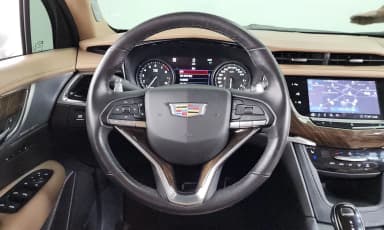 XT6