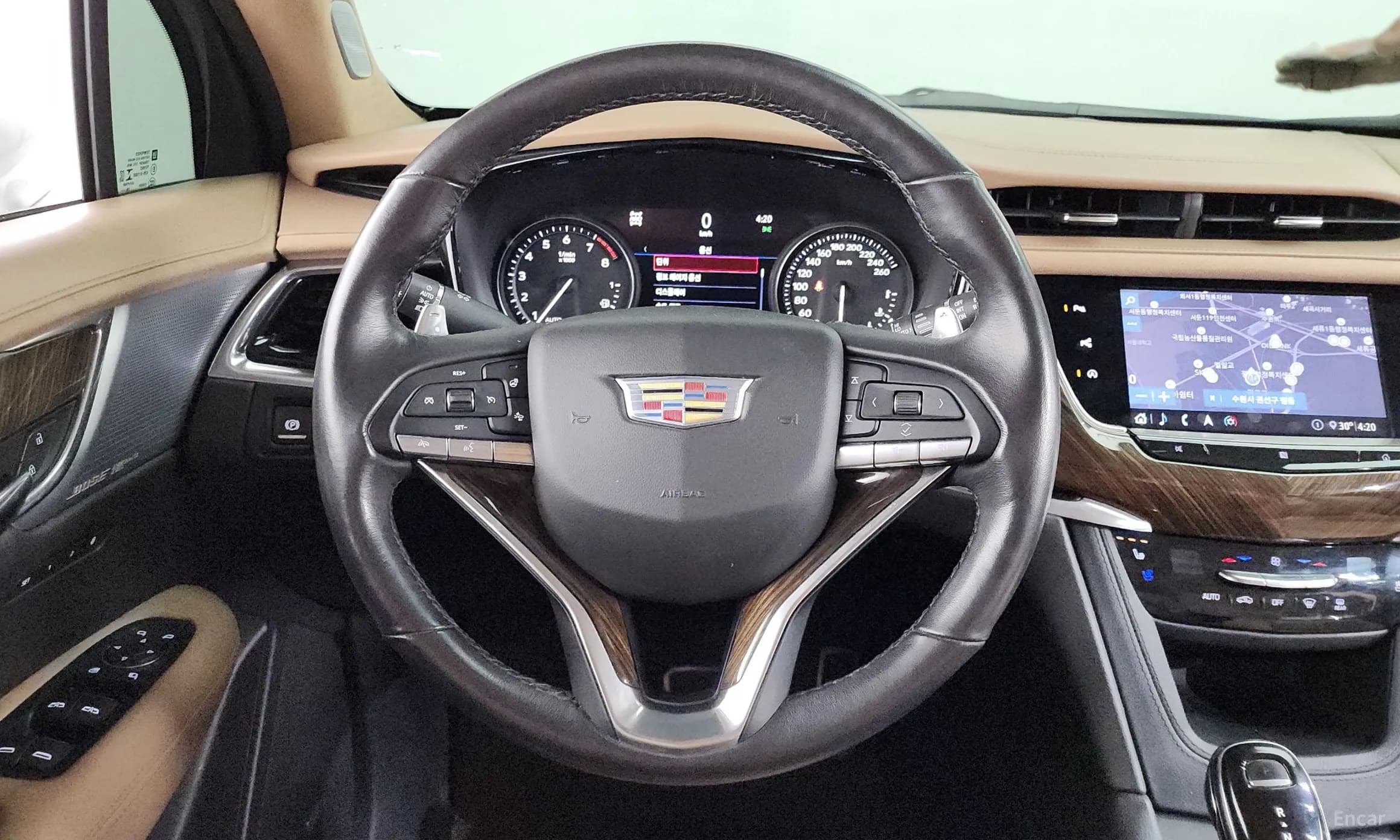 XT6