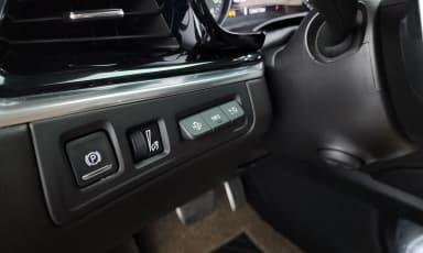 XT6