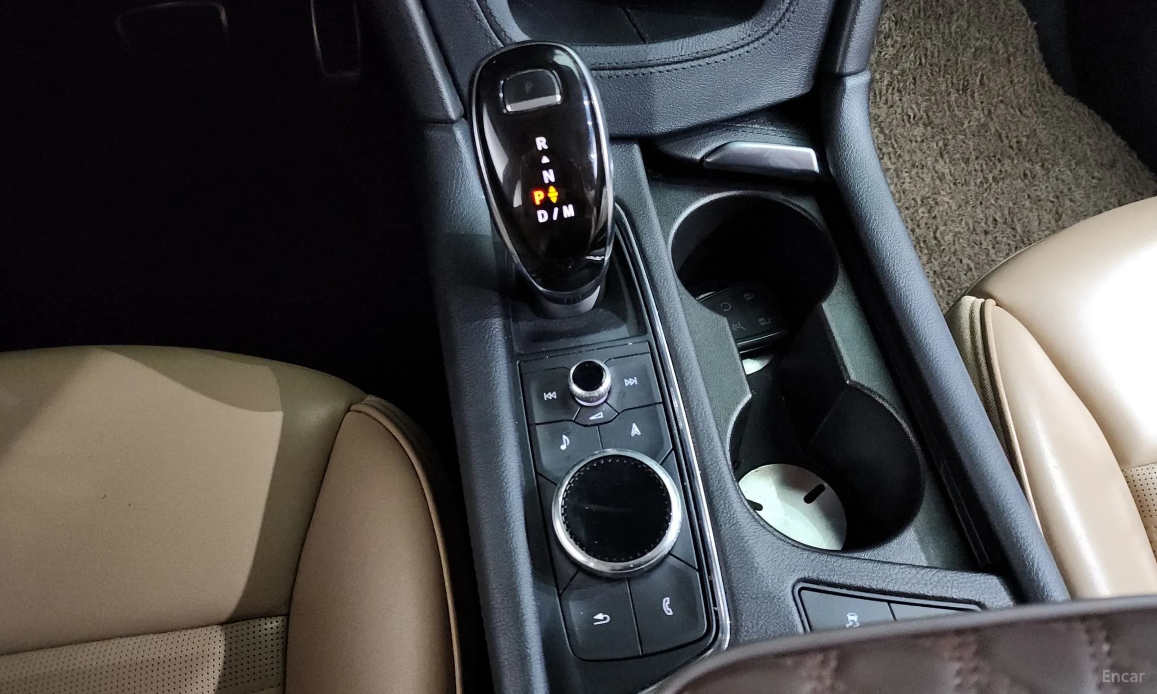 XT6