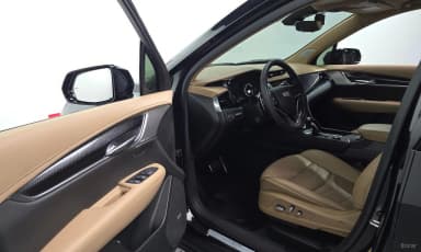 XT6