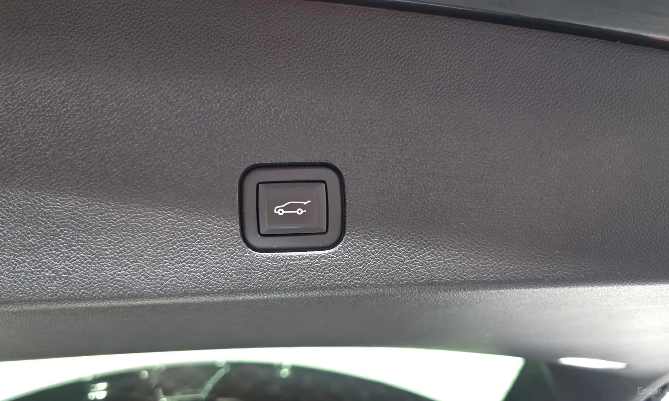 XT6