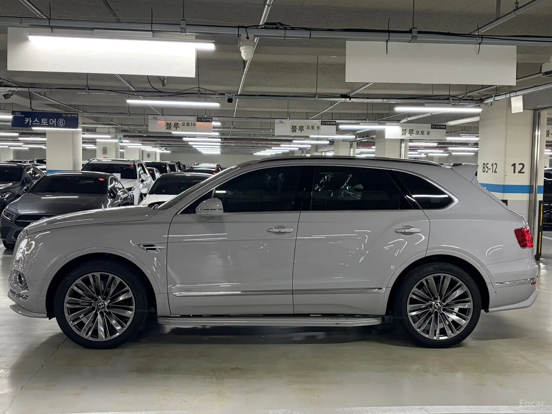 Bentayga