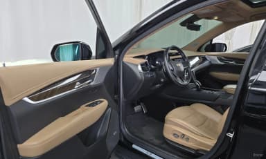 XT6