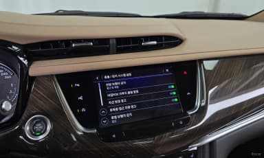 XT6
