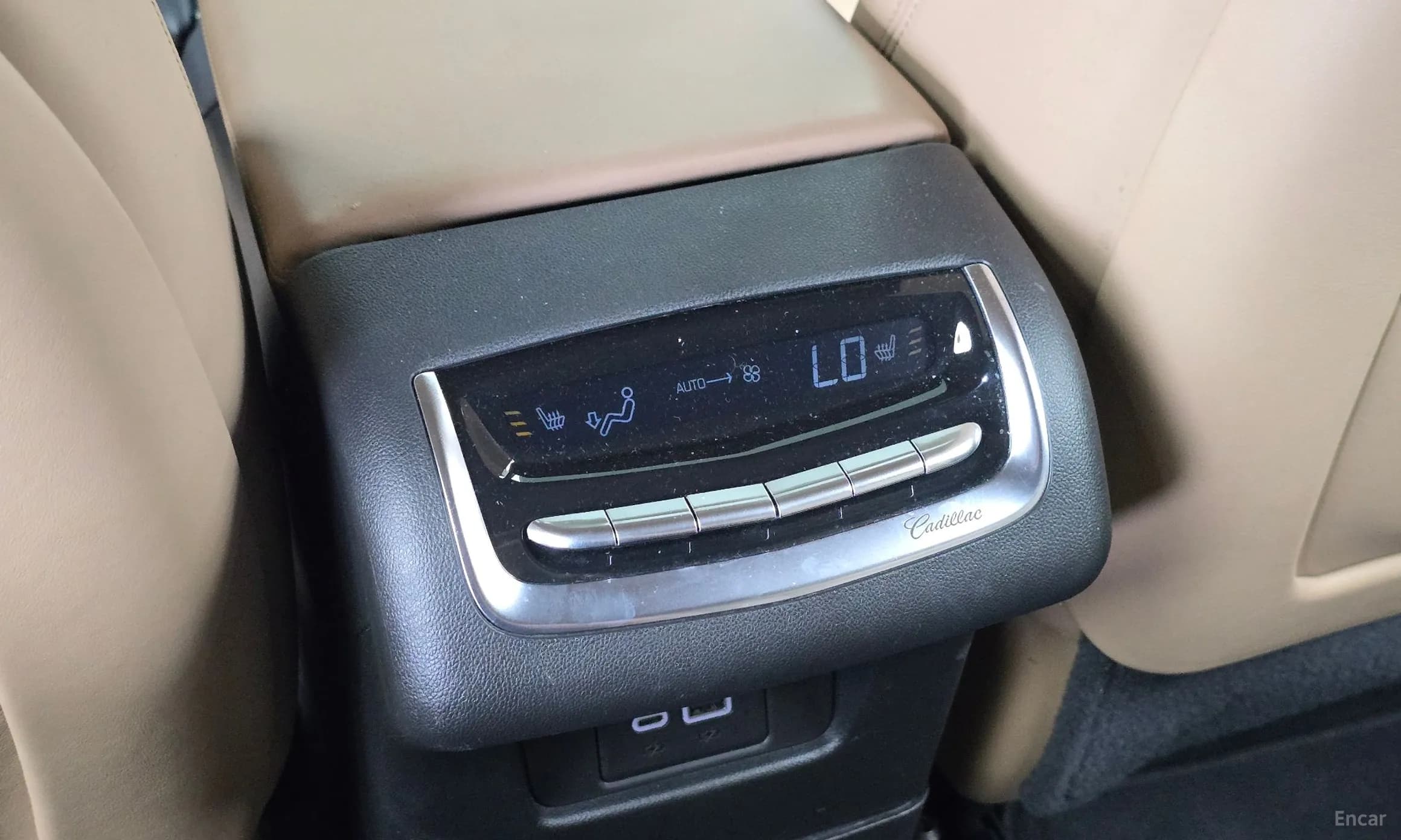 XT6