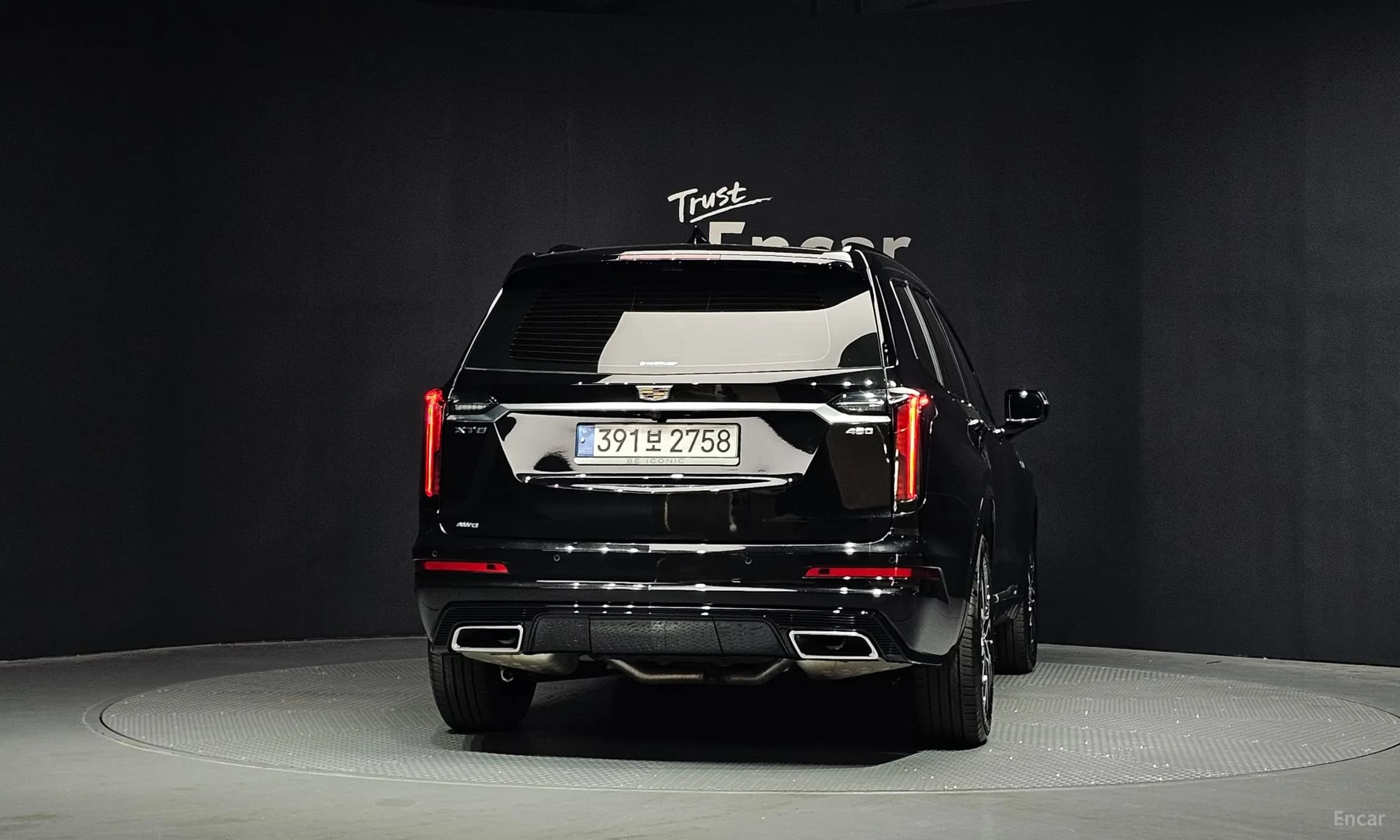 XT6