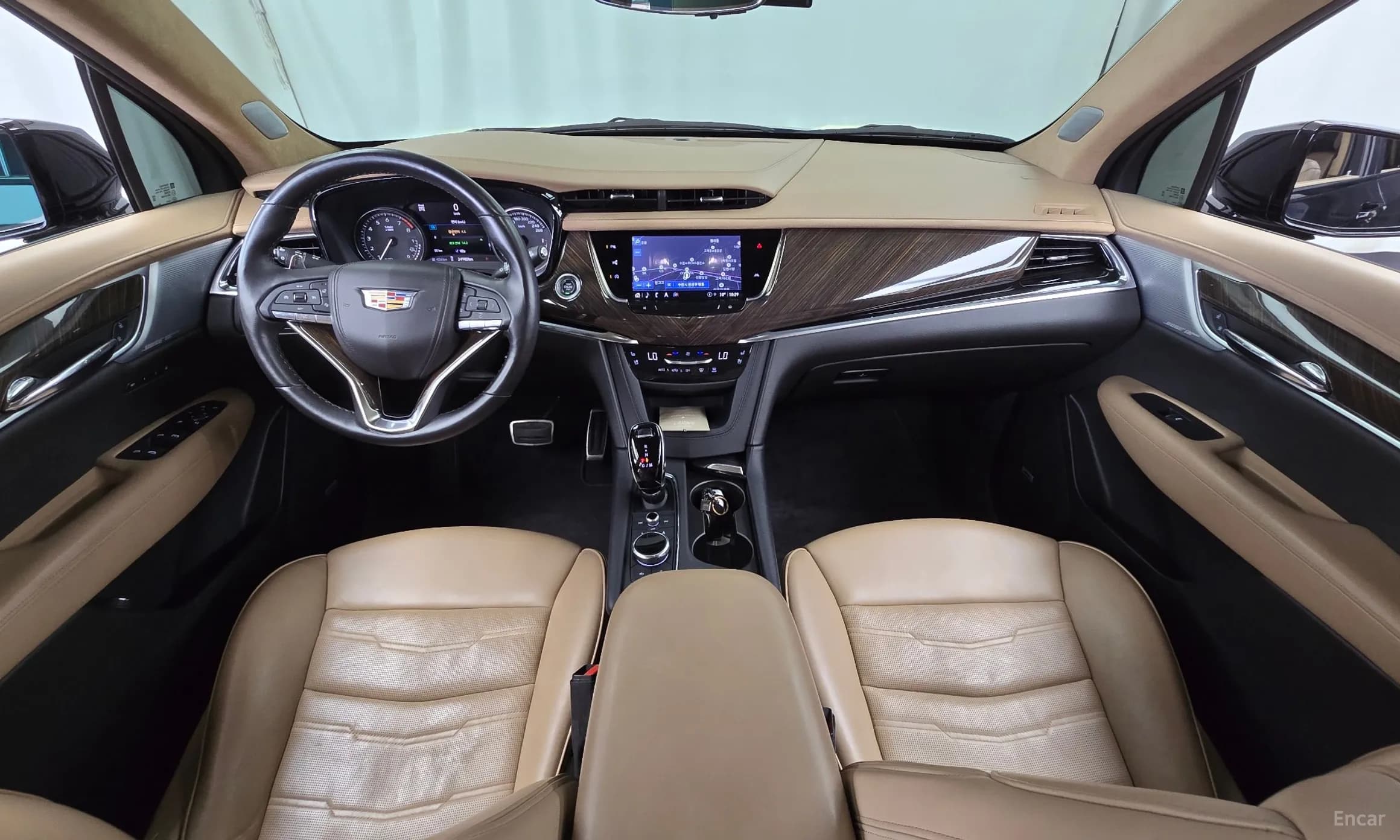 XT6